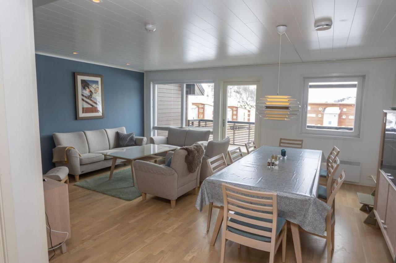 Four Bedroom Holiday Cottage In Sirdal Tjorhom ภายนอก รูปภาพ